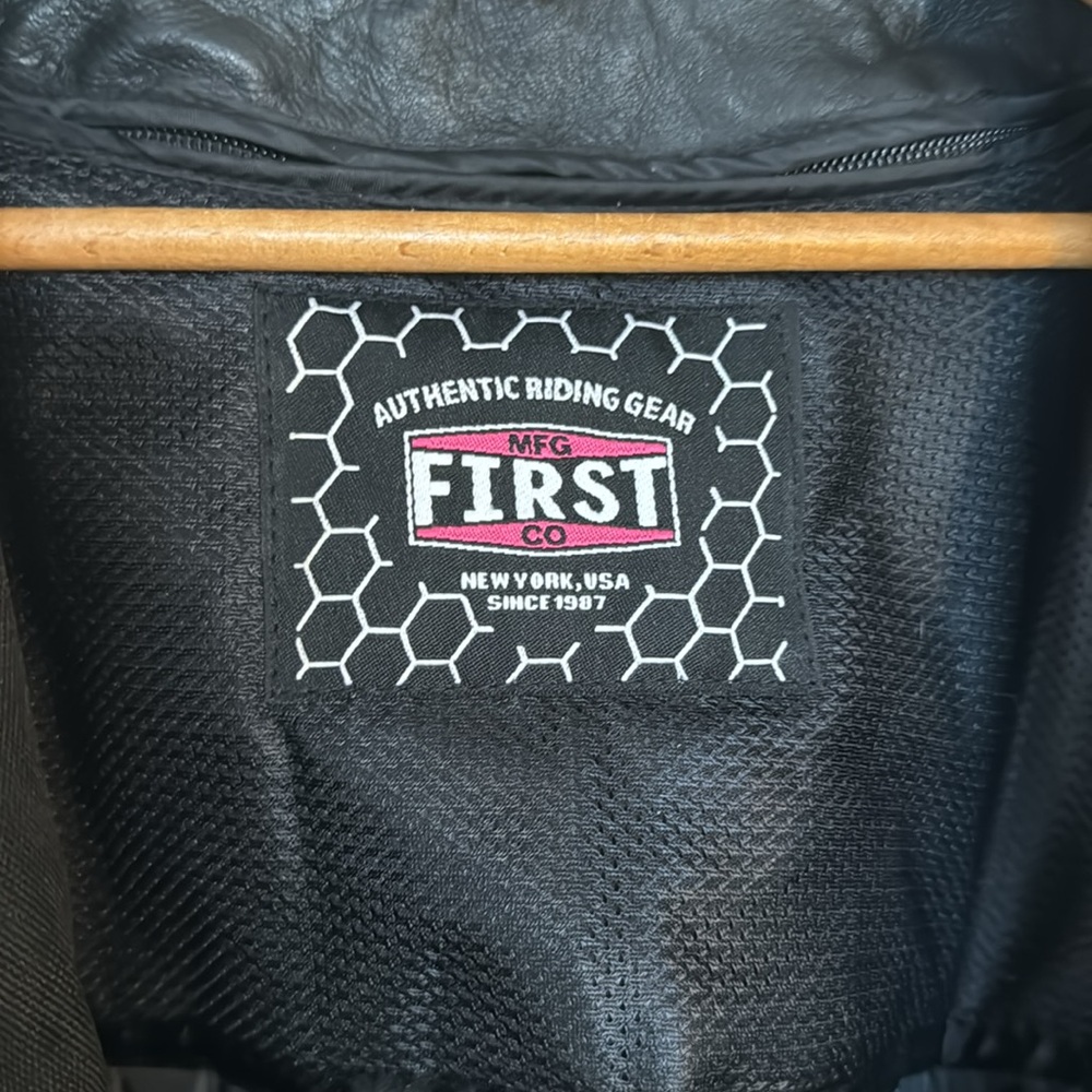 Women’s Motorcycle Jacket | Genuine Leather - Picture 8 of 16